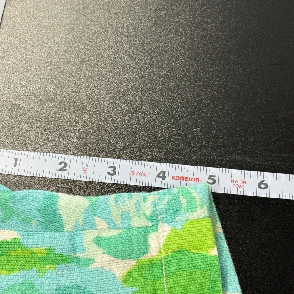 Lilly Pulitzer Womens Callahan Short 10 Blue Green Floral Rose Print 5" Inseam - Picture 10 of 12